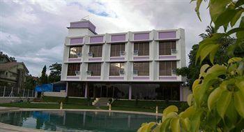 Sapphire Hotel Lonavala Buitenkant foto